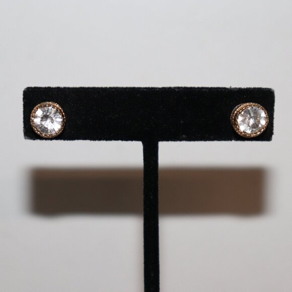 ✨ Beautiful Gold & Rhinestone Post Earrings – 3/8" Classic Sparkle · Petite Glam - Picture 1 of 5